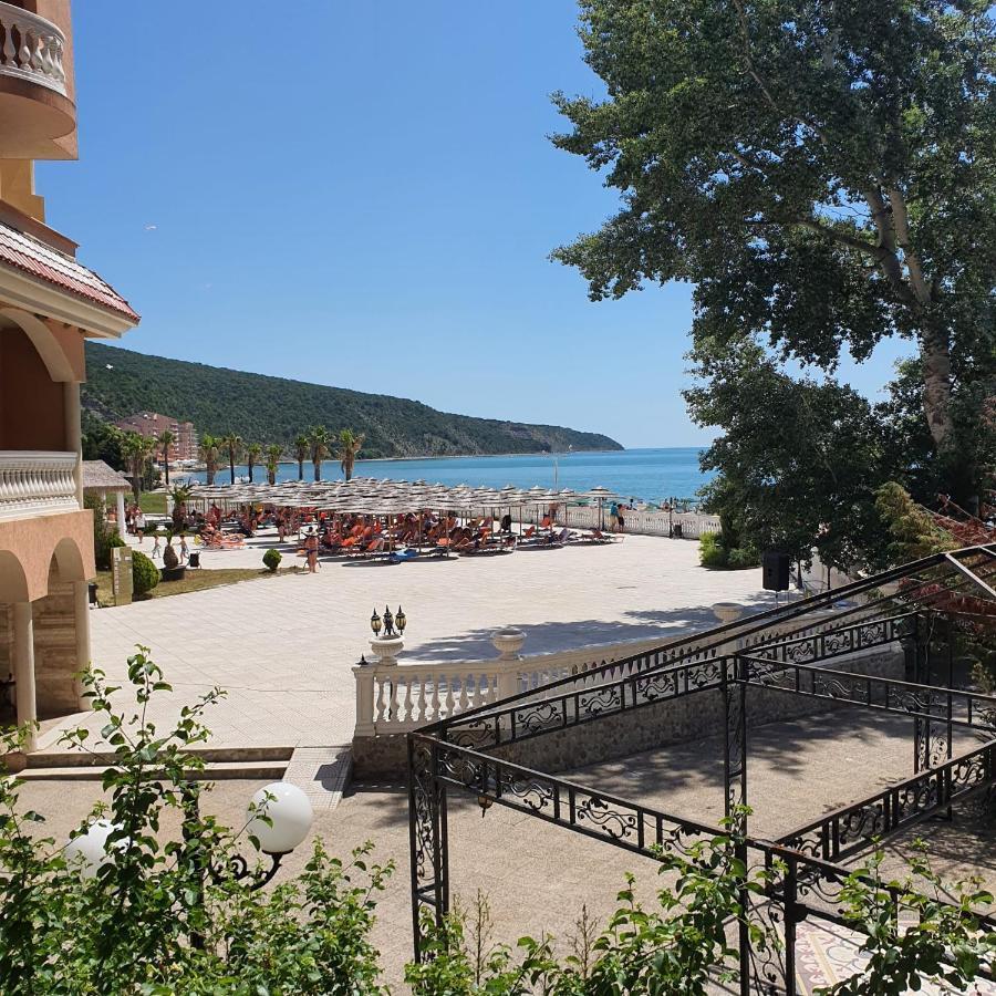 Andalucia Beach - Sea Viev Apartments Elenite Exterior foto
