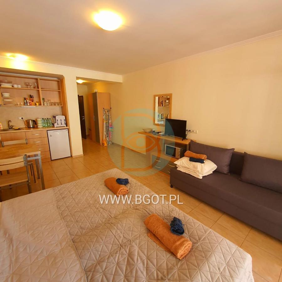 Andalucia Beach - Sea Viev Apartments Elenite Exterior foto